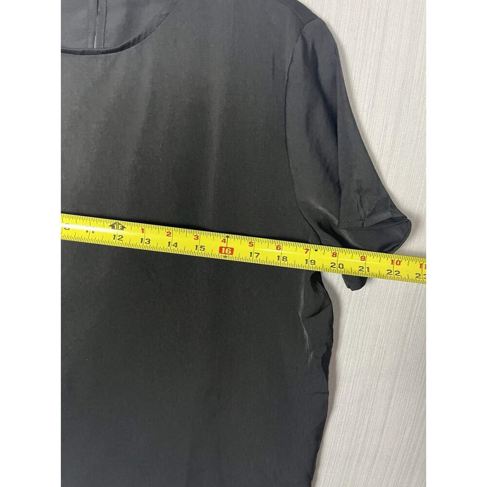 Banana Republic Women’s‎ Black Satin Crew Neck Short Sleeve Blouse Medium NWT - Picture 7 of 8